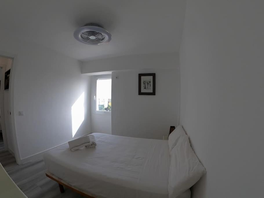 Roch - Stylish Apartment Near Metro Sevilla Exterior foto